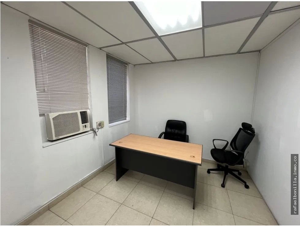 SE VENDE OFICINA EN AVE. FEDERICO BOYD