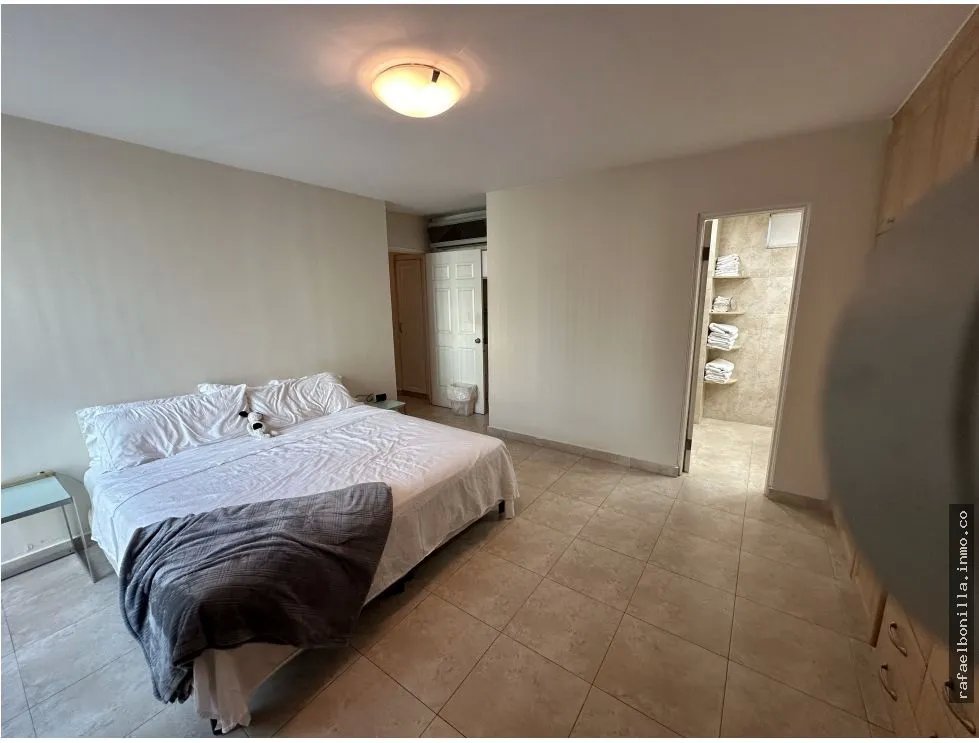 SE VENDE APARTAMENTO EN PUNTA PACIFICA