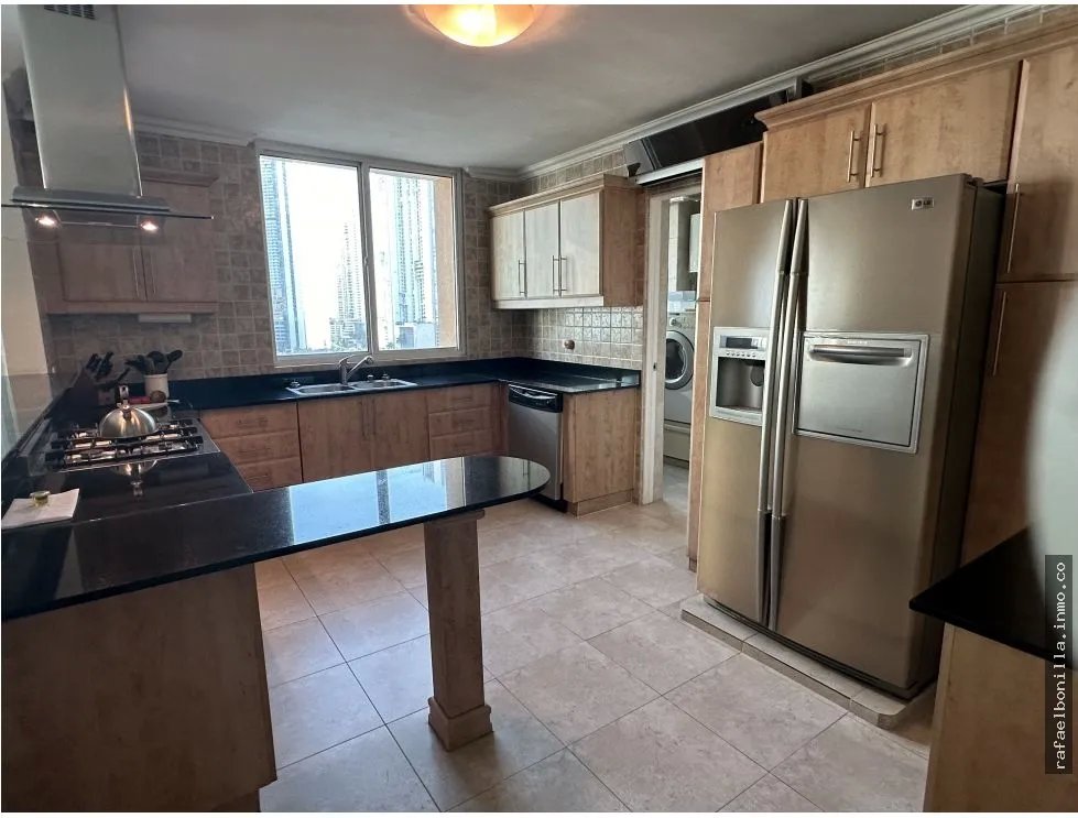 SE VENDE APARTAMENTO EN PUNTA PACIFICA