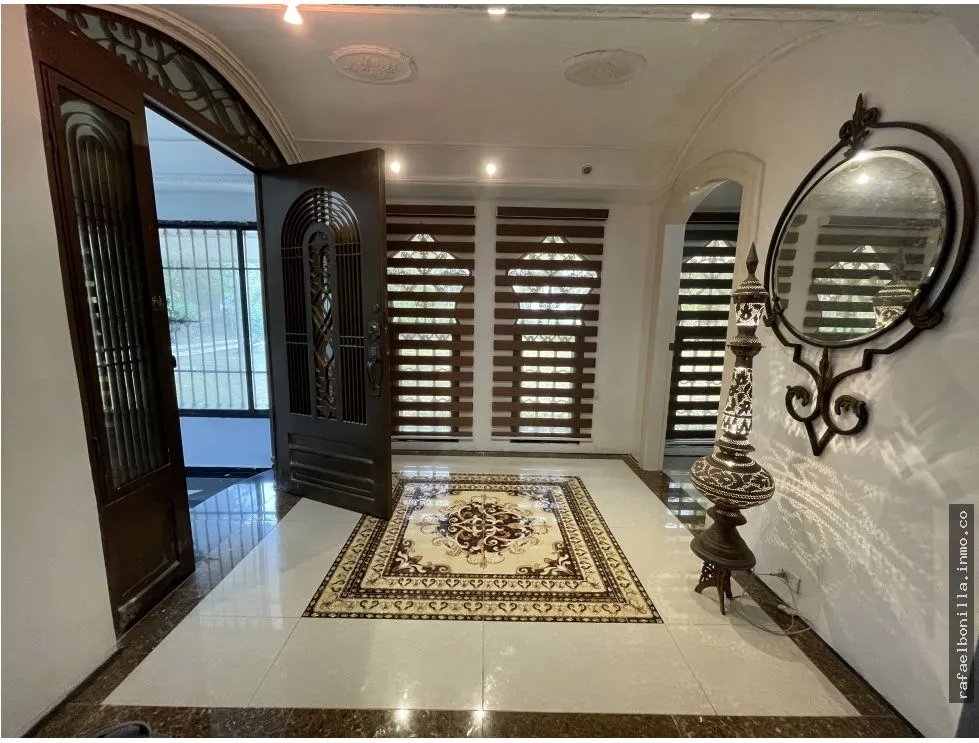 SE VENDE CASA EN CERRO AZUL