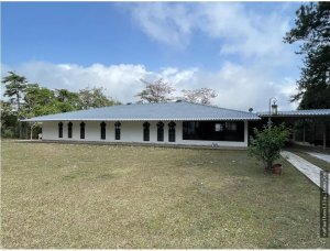 SE VENDE CASA EN CERRO AZUL