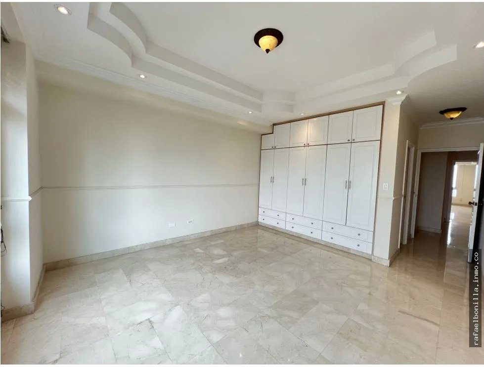 SE VENDE APARTAMENTO EN AVENIDA BALBOA