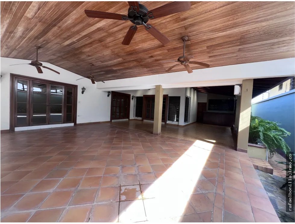 Venta de casa en La Alameda