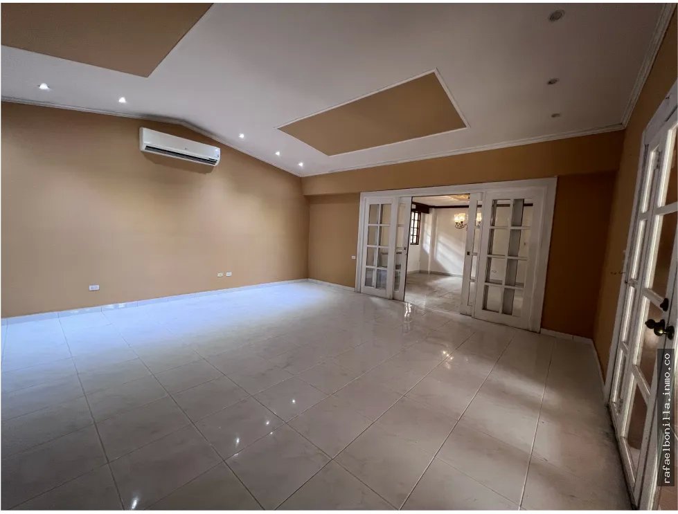 Venta de casa en La Alameda