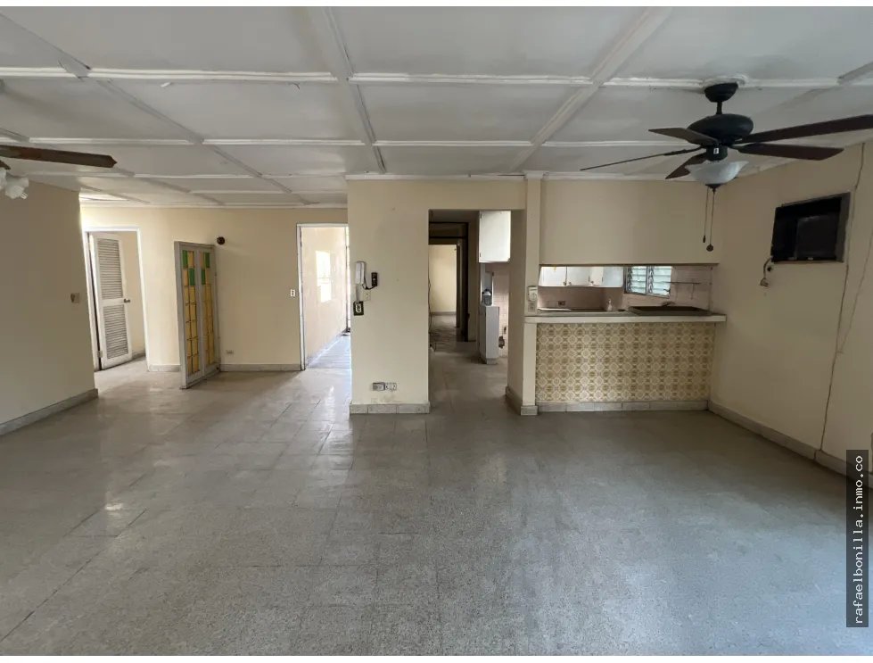 SE VENDE CASA (CIUDAD RADIAL)