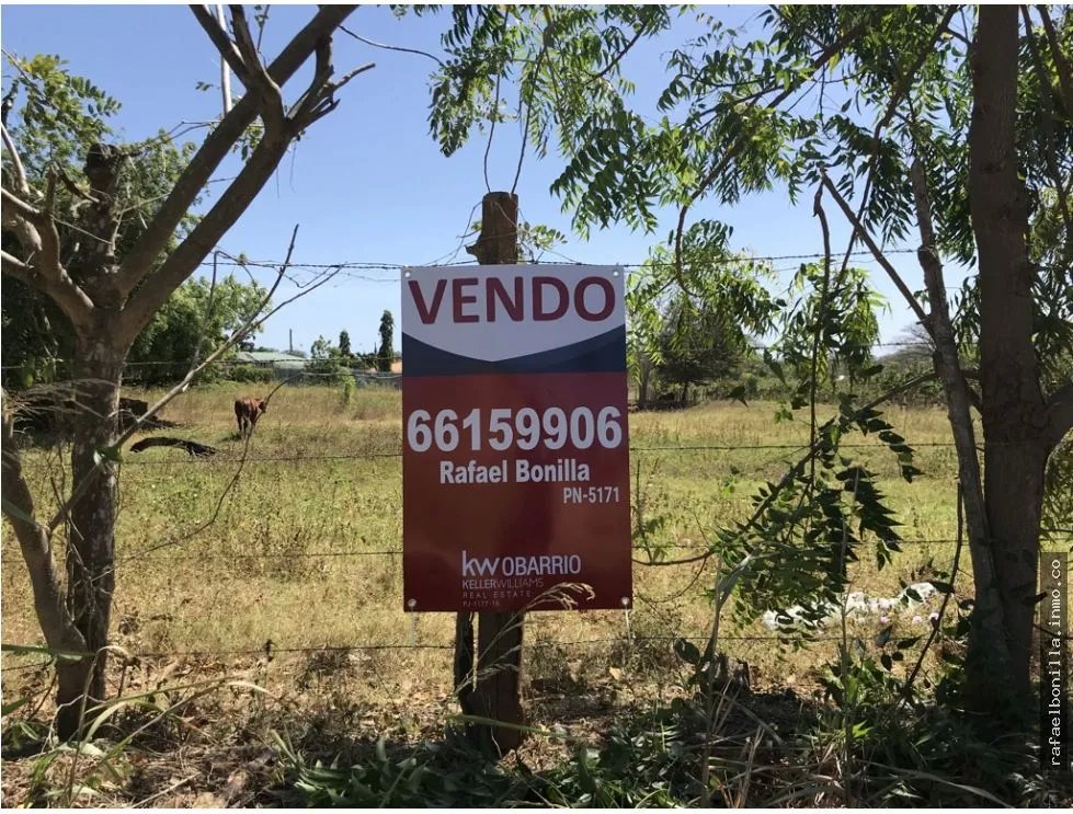 Land Sale in Chitré