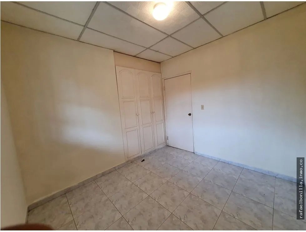 SE VENDE CASA EN LAS TABLAS