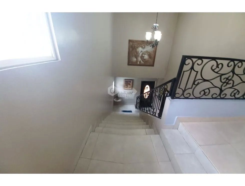 SE VENDE CASA BRISAS DEL GOLF VILLA ALTA 422M 4 HABITACIONES 2 NIVELES