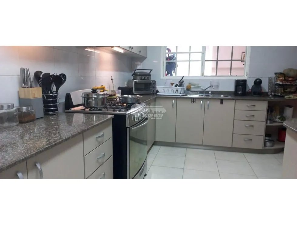 SE VENDE CASA BRISAS DEL GOLF VILLA ALTA 422M 4 HABITACIONES 2 NIVELES