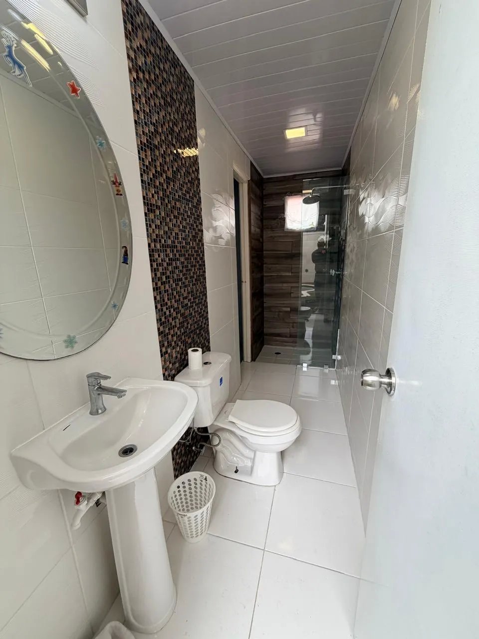 House for Sale with Pool in Villa Lucre