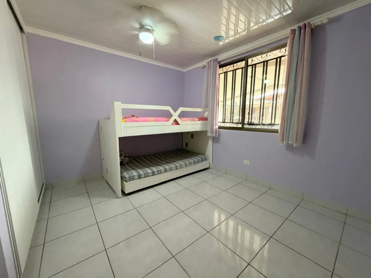 House for Rent with Pool | Villa Lucre