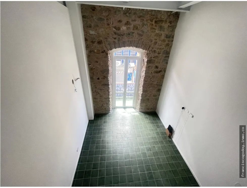 SE VENDE APARTAMENTO - CASCO VIEJO