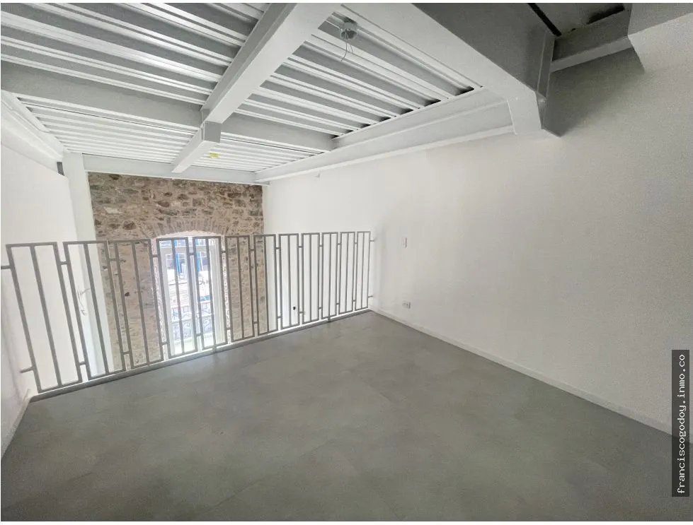 SE VENDE APARTAMENTO - CASCO VIEJO