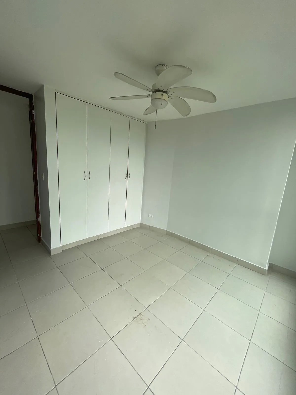 ALQUILO APARTAMENTO EN PH CENTRAL PARK – TORRE LEXINGTON
