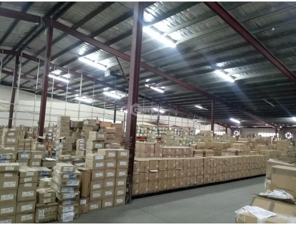 COLON / ZONA LIBRE / GALERA COMERCIAL / 2000M / MEZANINE / 2 NIVELES