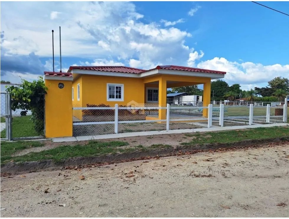 SE VENDE CASA A ESTRENAR EN SANTA CLARA DE 601M CON TERRAZA