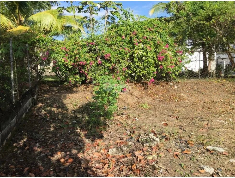 LAND / CORONADO / 800 M2 / RESIDENTIAL AREA / FLAT LOT