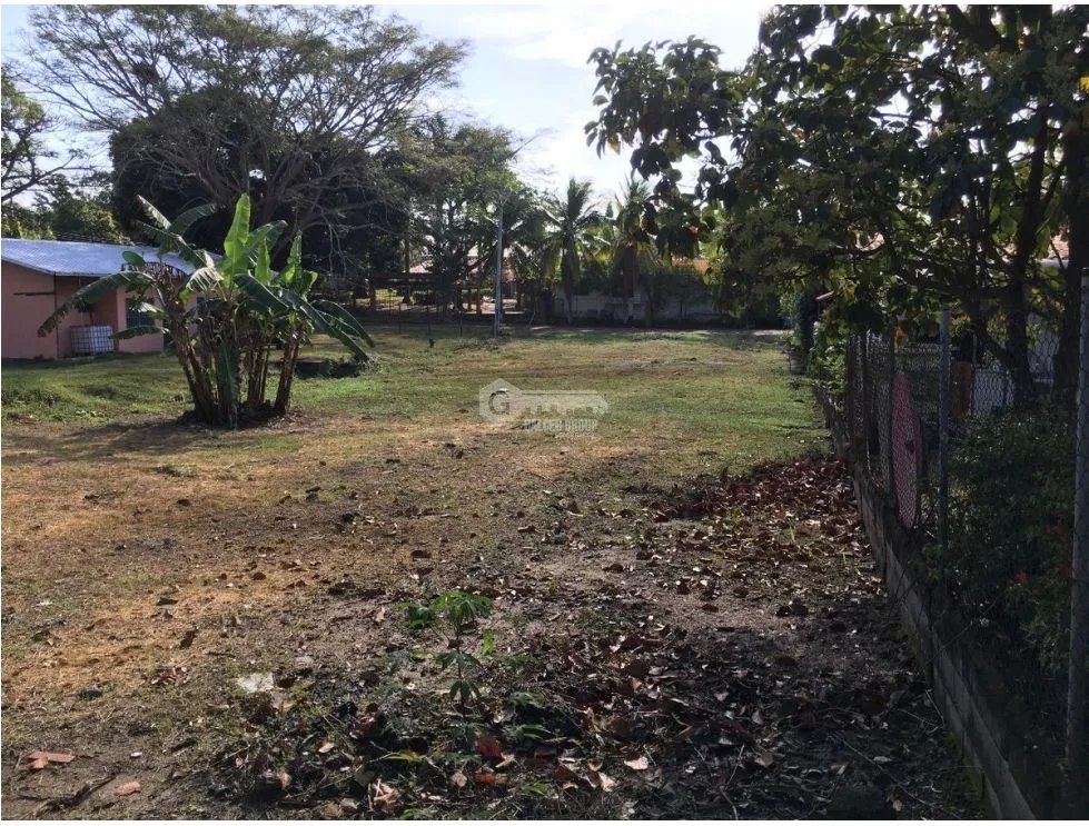 LAND / CORONADO / 800 M2 / RESIDENTIAL AREA / FLAT LOT