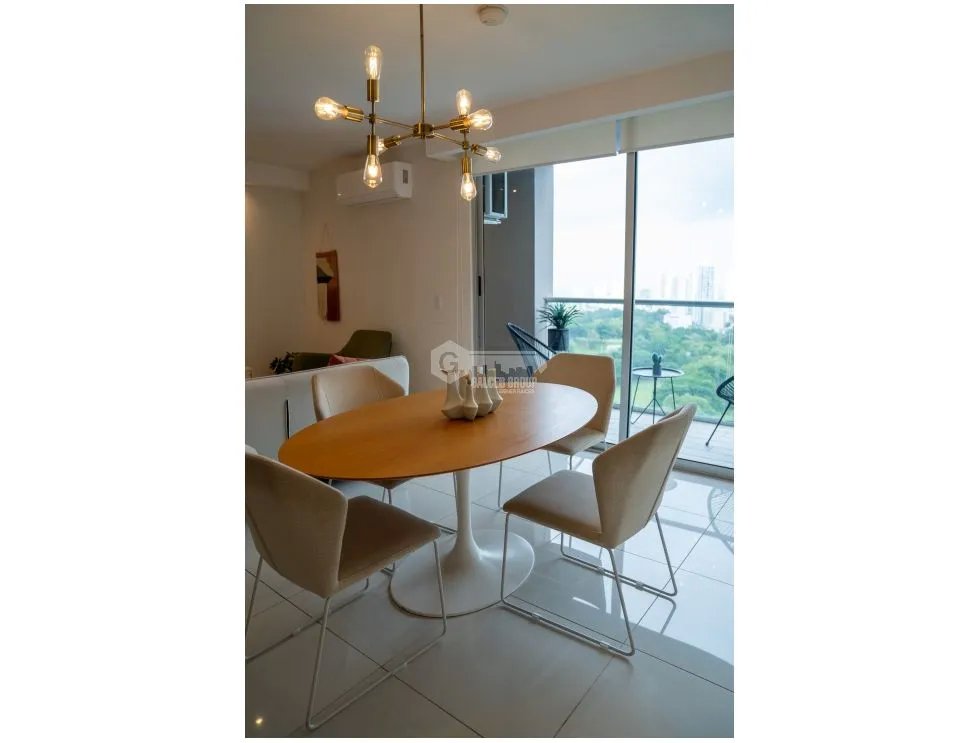 SAN FRANCISCO / ISABELLA / 100M / 2 BEDROOMS / 2 BATHROOMS / BALCONY