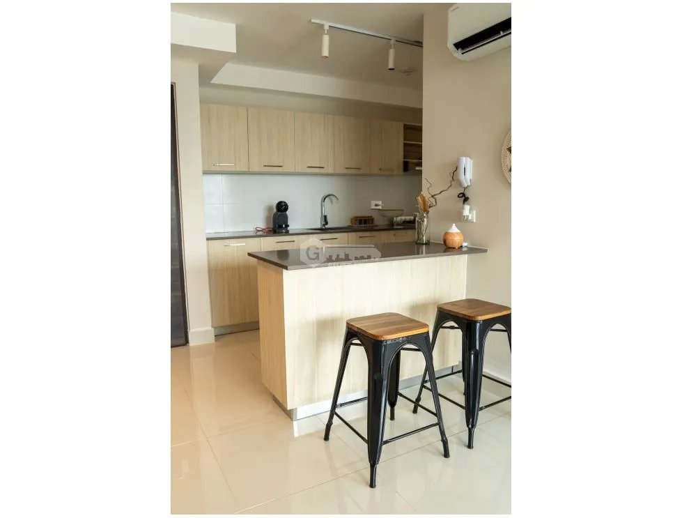 SAN FRANCISCO / ISABELLA / 82M / 1 BEDROOM / 2 BATHROOMS / SOCIAL AREA