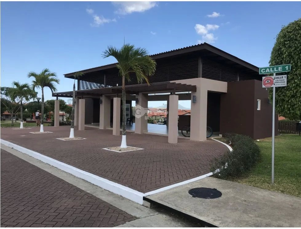 LA CHORRERA / ARBOLEDAS LOS PINOS / 3 BEDROOMS / 180 M2 / UNFURNISHED