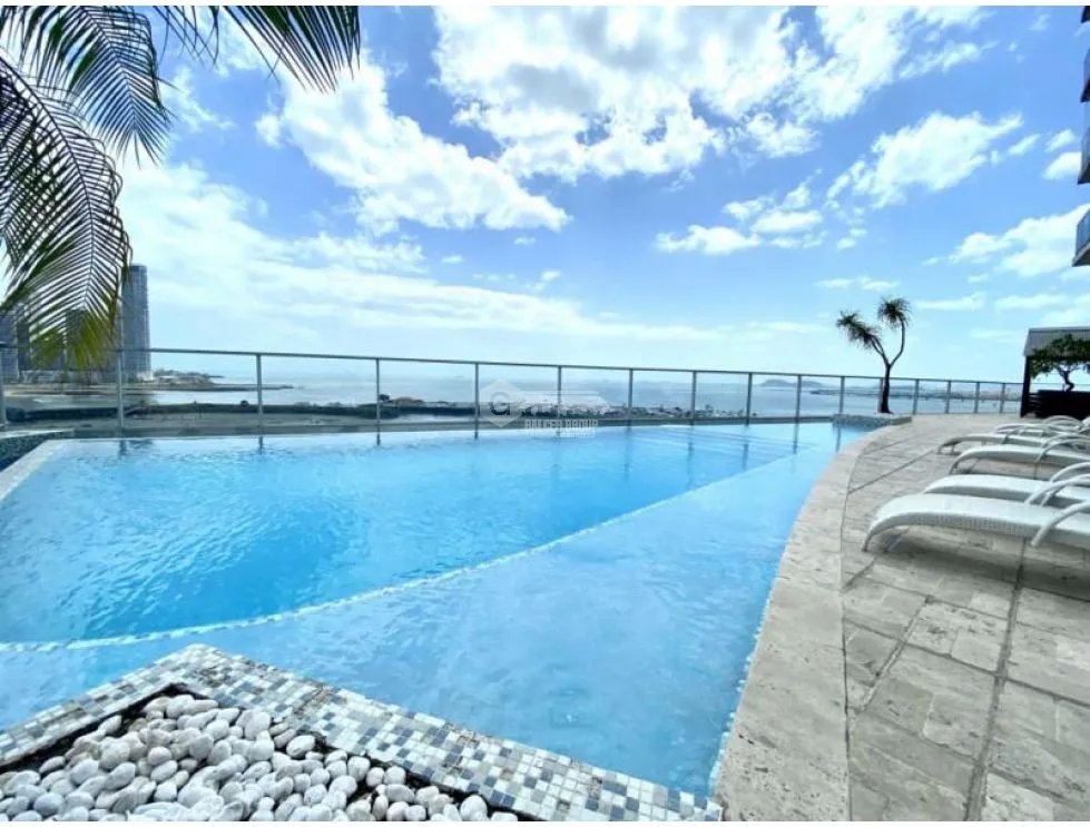 AVENIDA BALBOA / PH WHITE / 168M2 / 3 HABITACIONES / BALCON / AMOBLADO