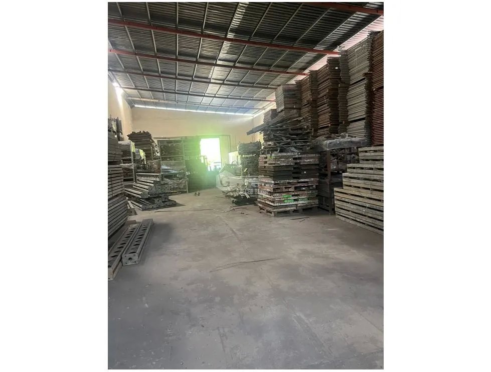 WAREHOUSE FOR SALE IN JUAN DIAZ - APPRAISED $500K, SALE PRICE $360K - 600m²