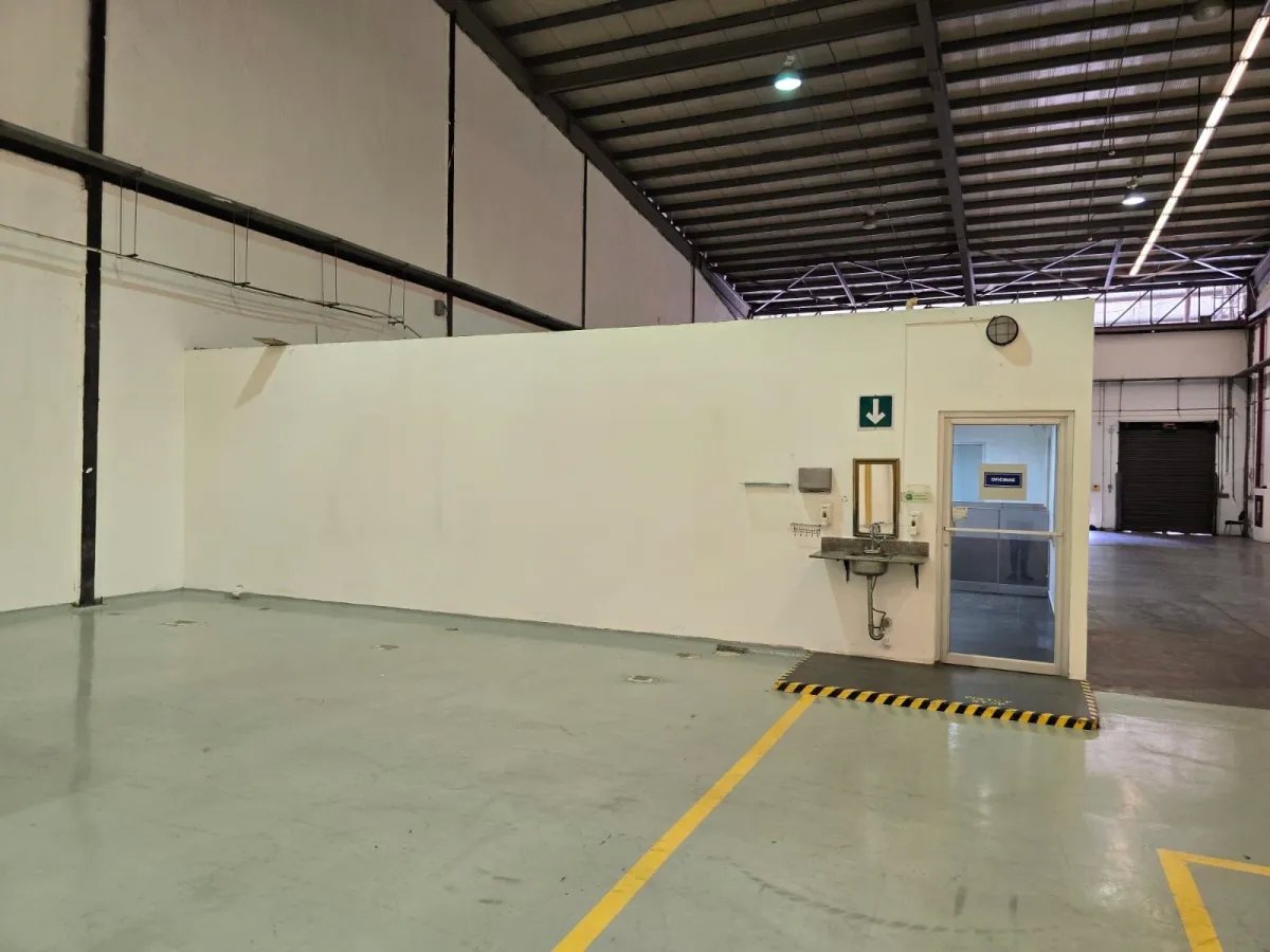 Bodega Industrial en Venta – Centro Logístico Transístmica, Milla 8