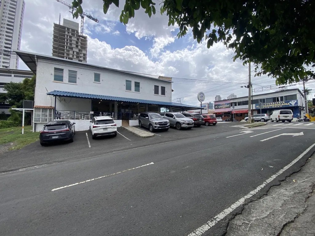 Commercial Space for Rent on Belén Street