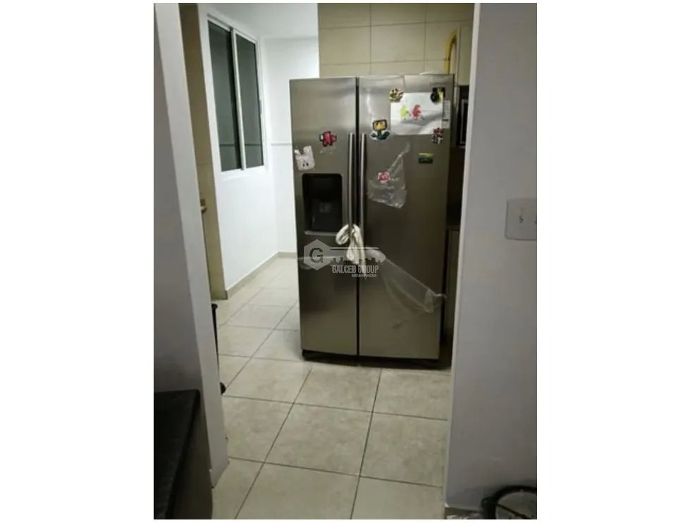 SE ALQUILA APARTAMENTO EL CANGREJO ONIX TOWER 129M SEMIAMOBLADO