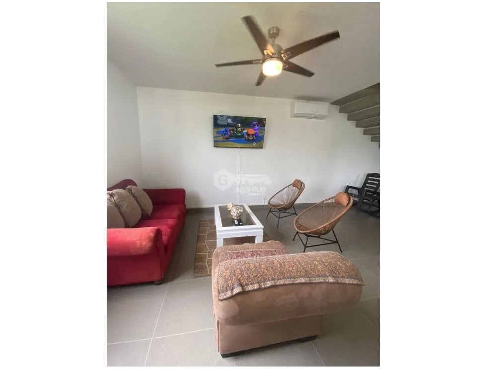 SE VENDE AMPLIA CASA DOS NIVELES 236 M2 EN PH CORONADO ESCAPE
