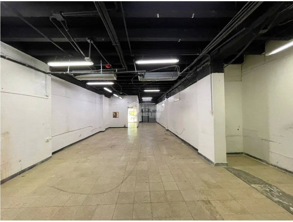 FOR RENT SPACIOUS COMMERCIAL SPACE IN BELLA VISTA 120M² 1 BATHROOM WITH DIVISIONS GROUND FLOOR