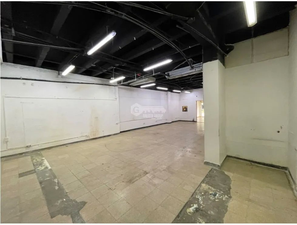 Commercial Space / Bella Vista / 120 sqm / 1 Bathroom / Divided Layout / Ground Floor