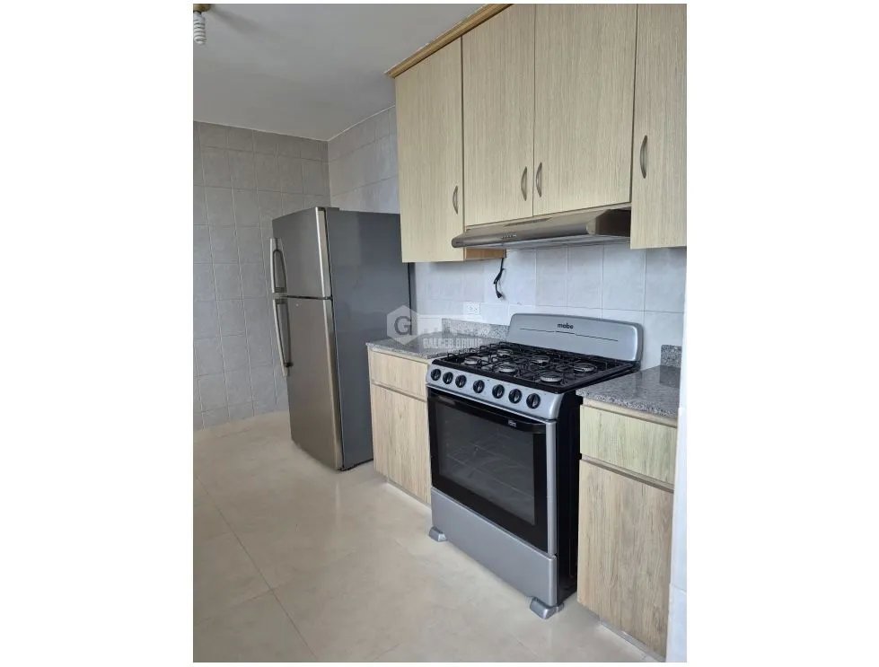 SAN FRANCISCO / LEXUS TOWER / 170M / 3 BEDROOMS / 2 PARKING