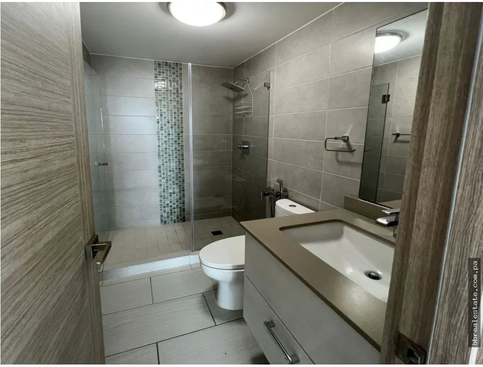 Sale of Apartment in PH The Towers, San Francisco