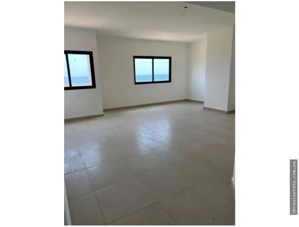 Venta de Junior Penthouse en PH Las Olas II, San Carlos