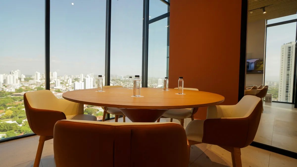 Familiar Tipo Loft en PH Dovle Cincuentenario – Coco del Mar,  82m² con Licencia Turística