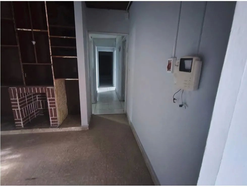 Venta de casa comercial en Altos de Betania. EAR