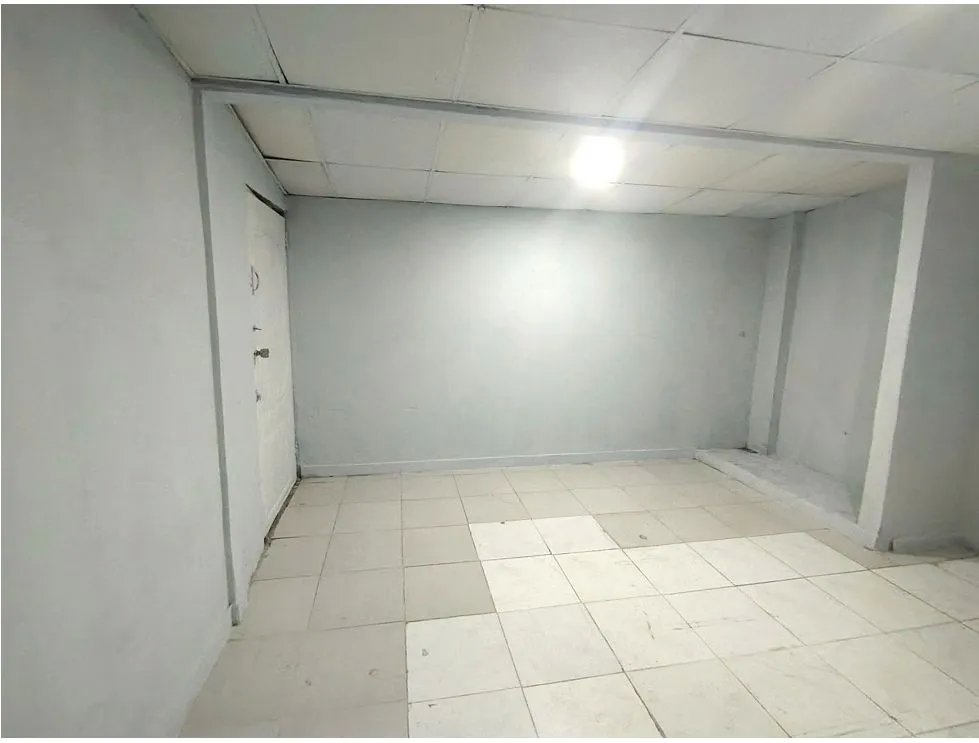 Venta de casa comercial en Altos de Betania. EAR