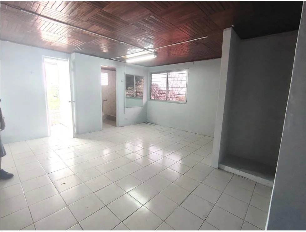 Venta de casa comercial en Altos de Betania. EAR