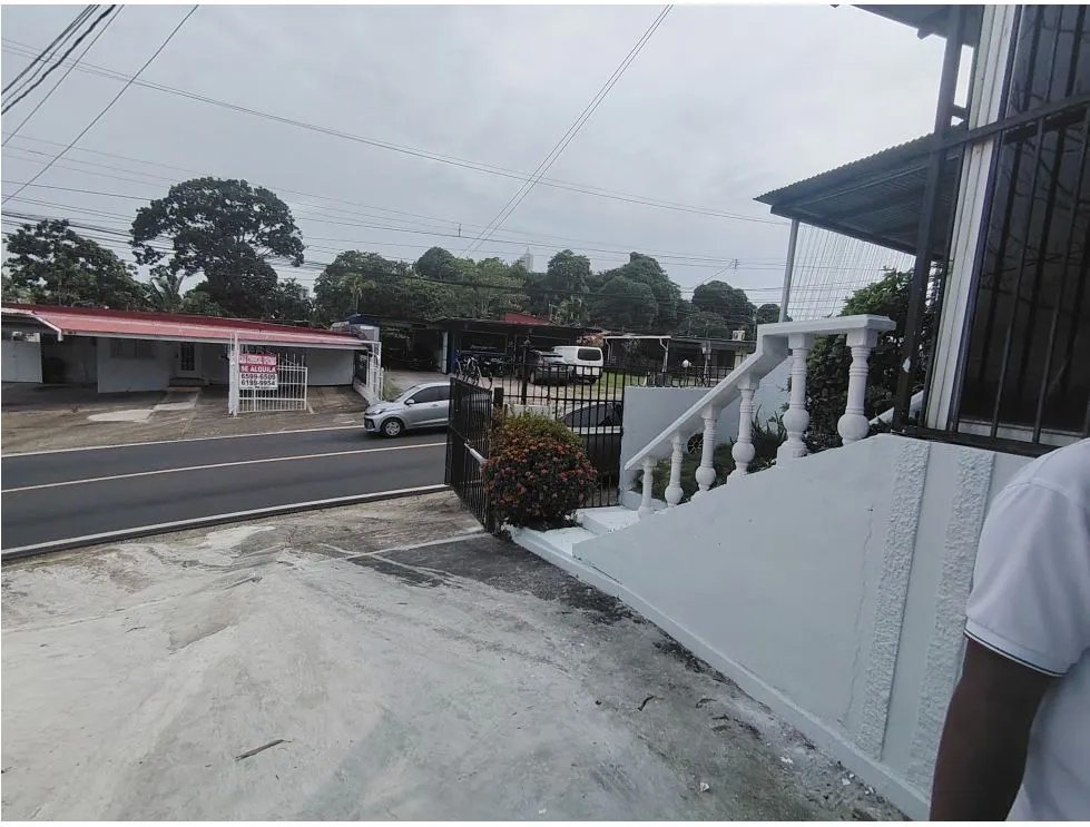 Venta de casa comercial en Altos de Betania. EAR