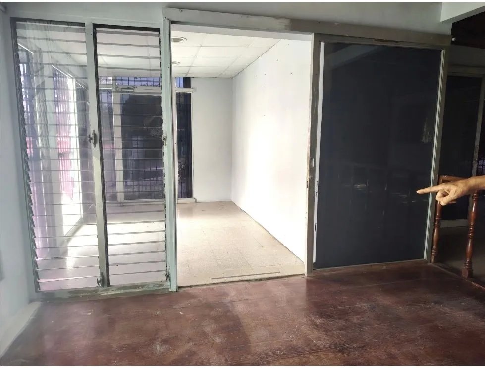 Venta de casa comercial en Altos de Betania. EAR