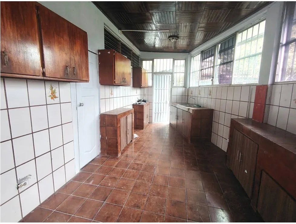 Venta de casa comercial en Altos de Betania. EAR