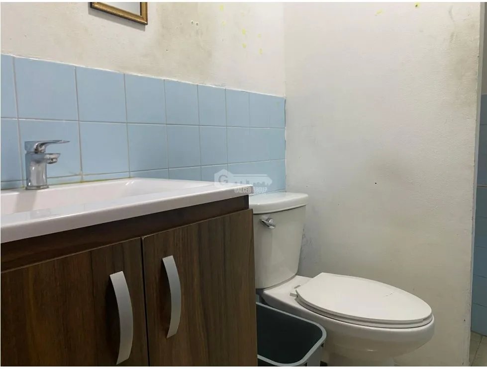 LOCAL / OBARRIO / EDIFICIO CENTRAL / 157 M2 / 4 PARKING / VACIO