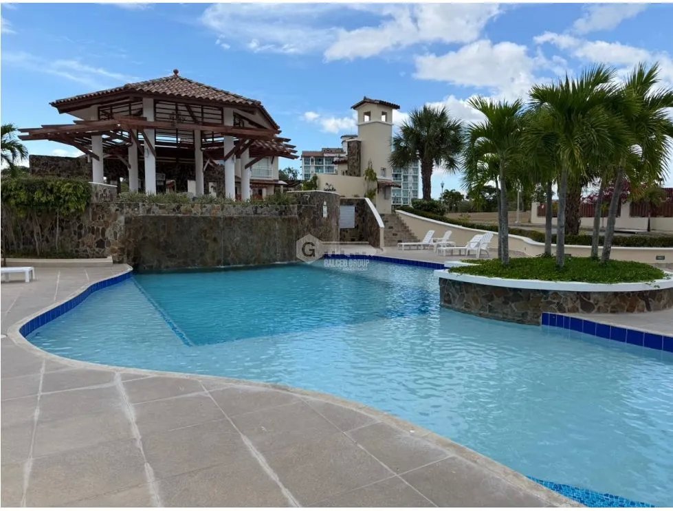 SE VENDE APARTAMENTO 79M EN PH FONTANELLA DEL MAR CERCA DE LA PLAYA