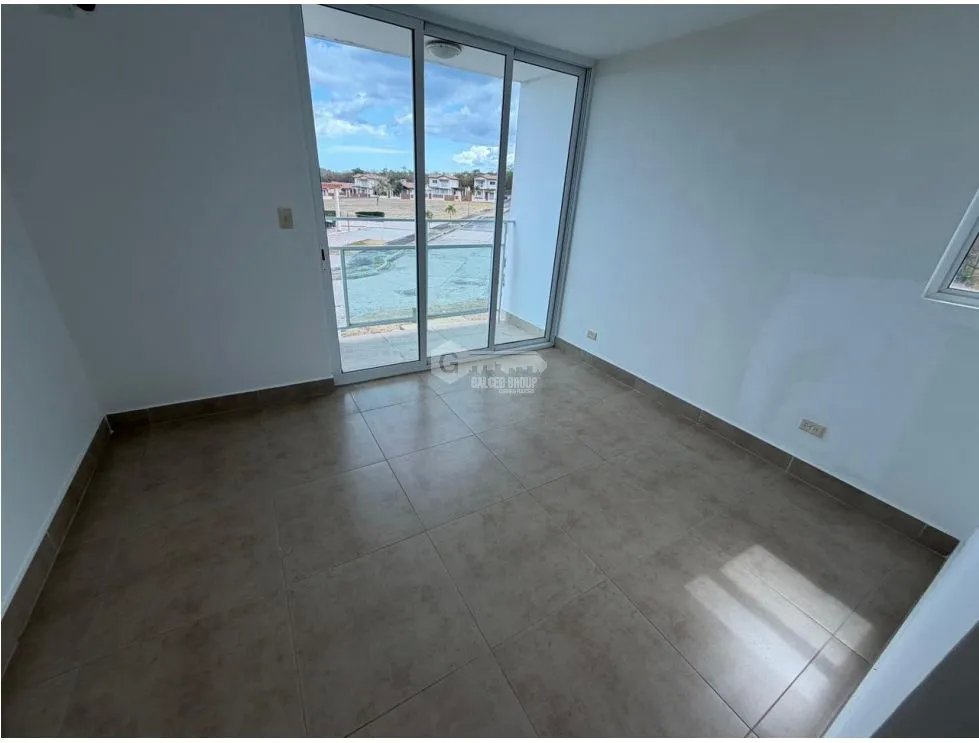 SAN CARLOS / PH FONTANELLA DEL MAR / 79M / VACIO / CERCA DE LA PLAYA