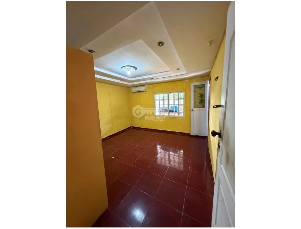 SPACIOUS HOUSE FOR SALE IN EL TECAL 256 M2 WITH TERRACE ON MAIN ROAD