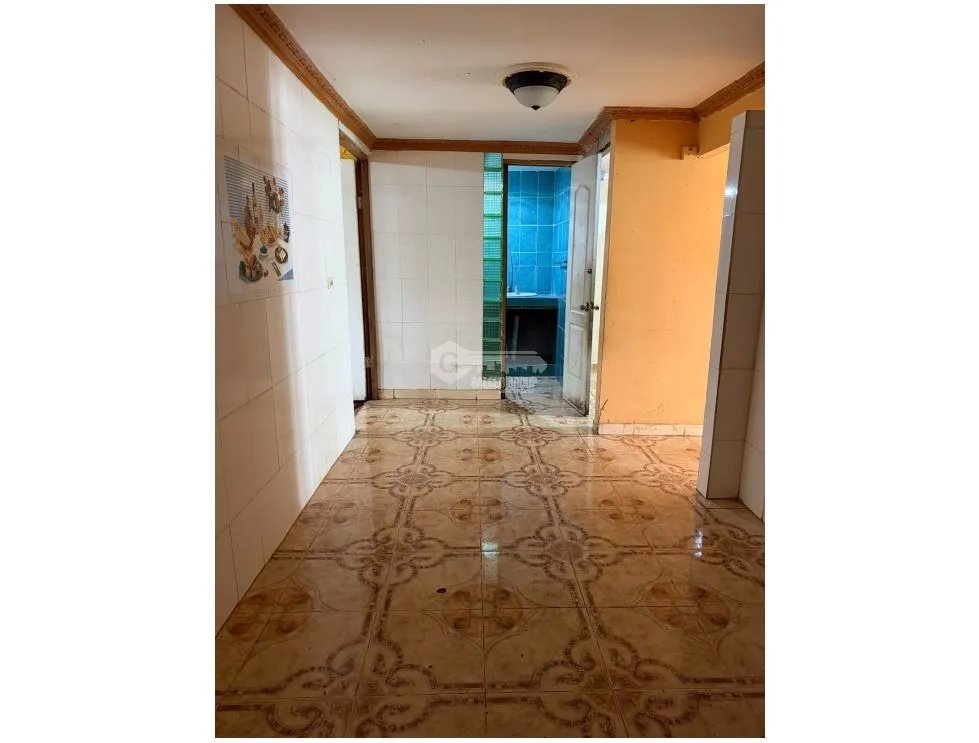 SPACIOUS HOUSE FOR SALE IN EL TECAL 256 M2 WITH TERRACE ON MAIN ROAD