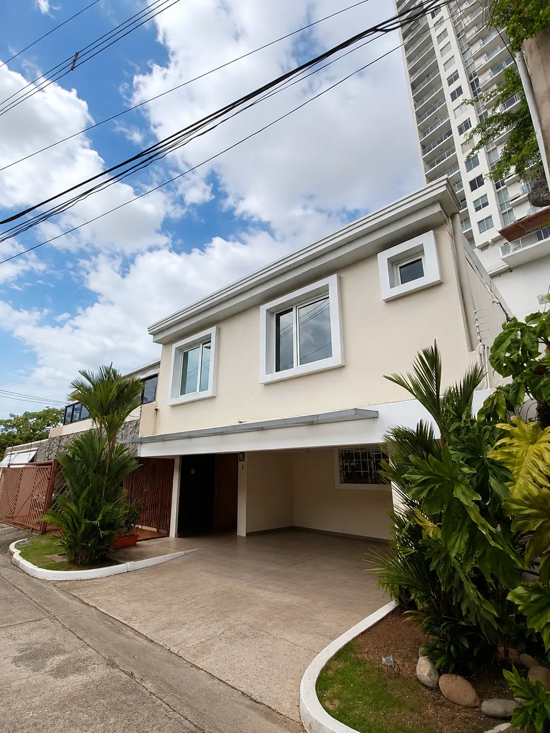 Altos del Golf, House for Sale