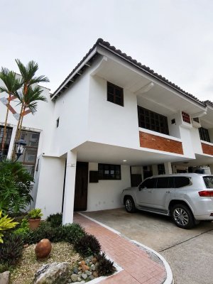 Casa Dúplex en Venta, San Francisco, Panamá